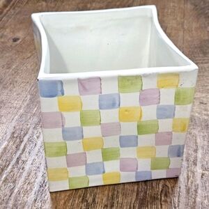 VTG MKC Honeymoon Check Ceramic Planter in Pastel Honeymoon Check